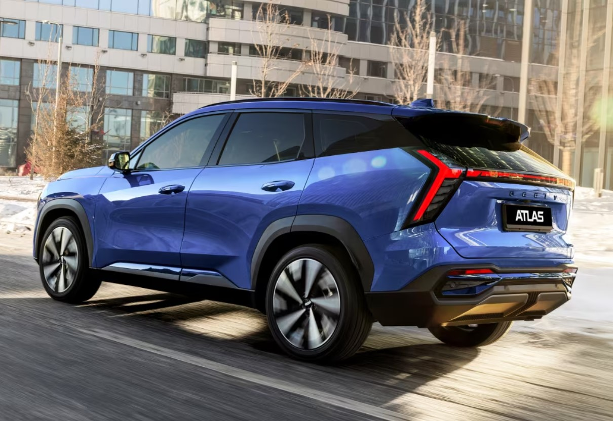 Geely Atlas II, Москва, Санкт-Петербург, от 2494223 рублей, вид 4