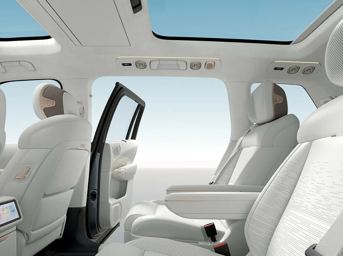 Lynk & Co 900 I, Москва, от 7766000 рублей, вид 5