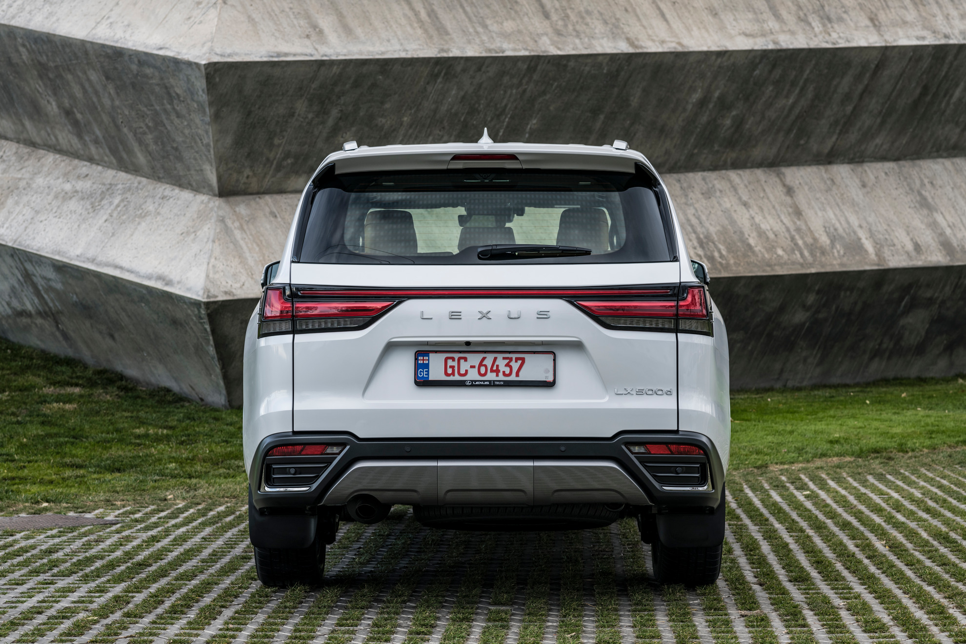 Lexus LX IV, Москва, от 22300000 рублей, вид 2