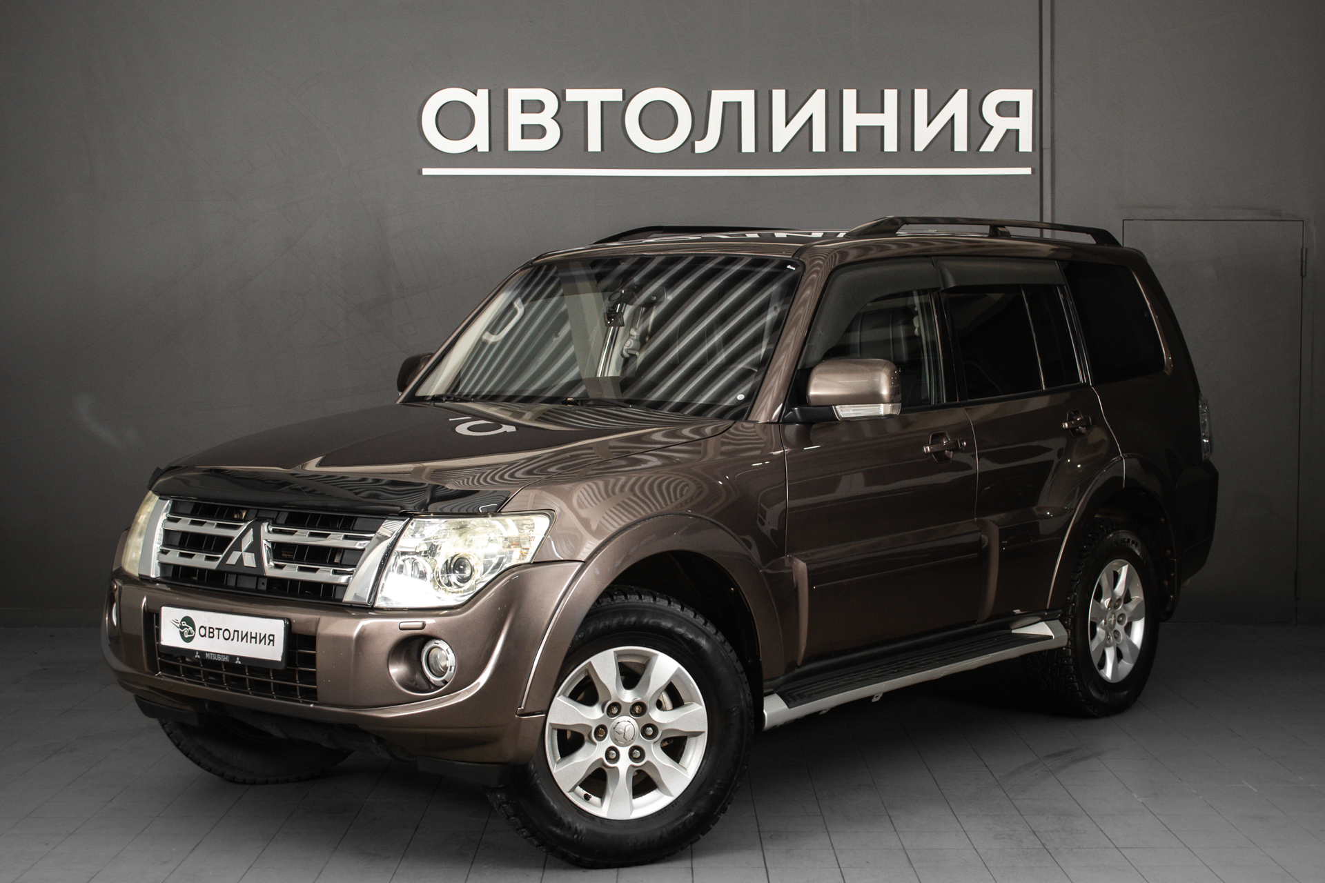 Mitsubishi Pajero IV Рестайлинг 1