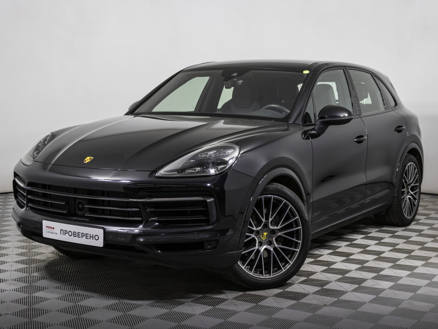 Porsche Cayenne 2020 — фото 1