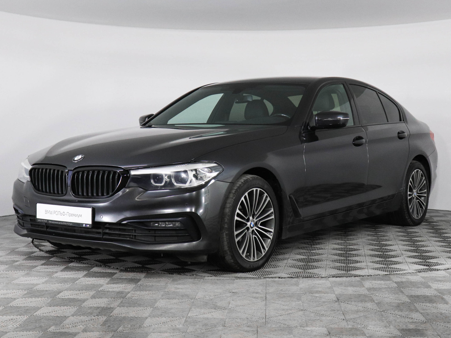 BMW 5 серия 2019 — купить в Москва