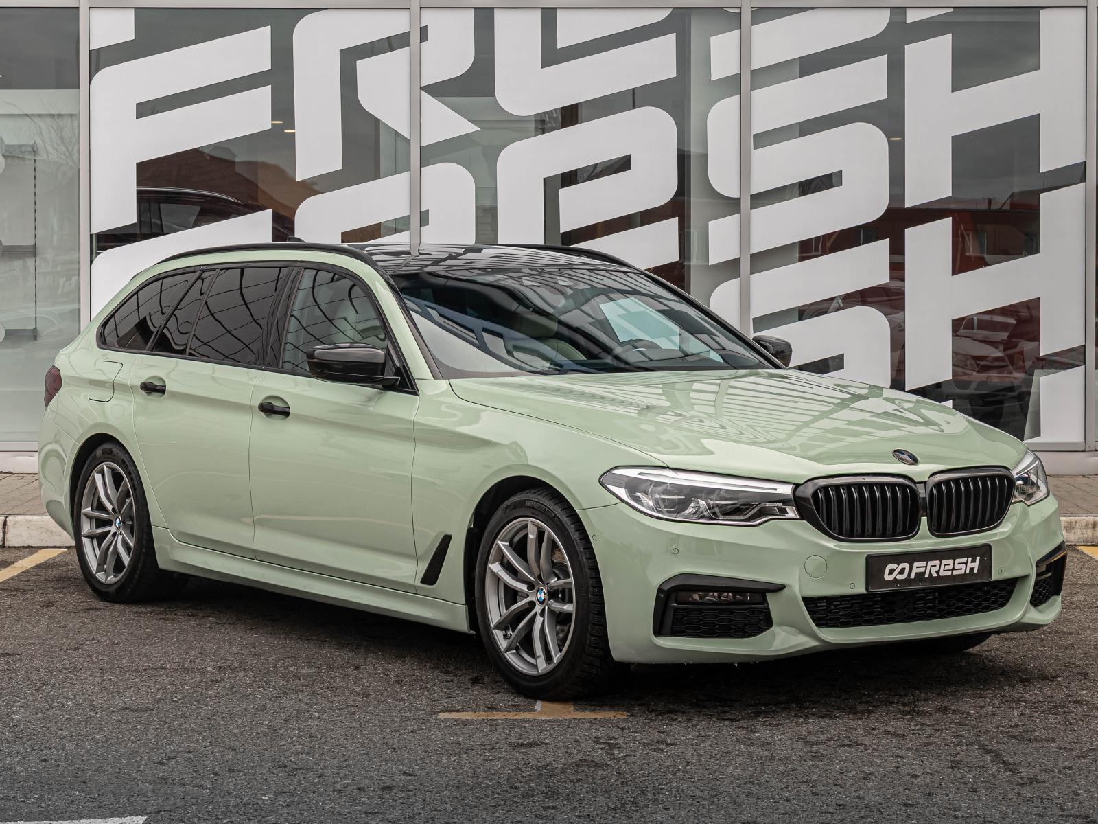 BMW 5 серия 2019 — фото 1