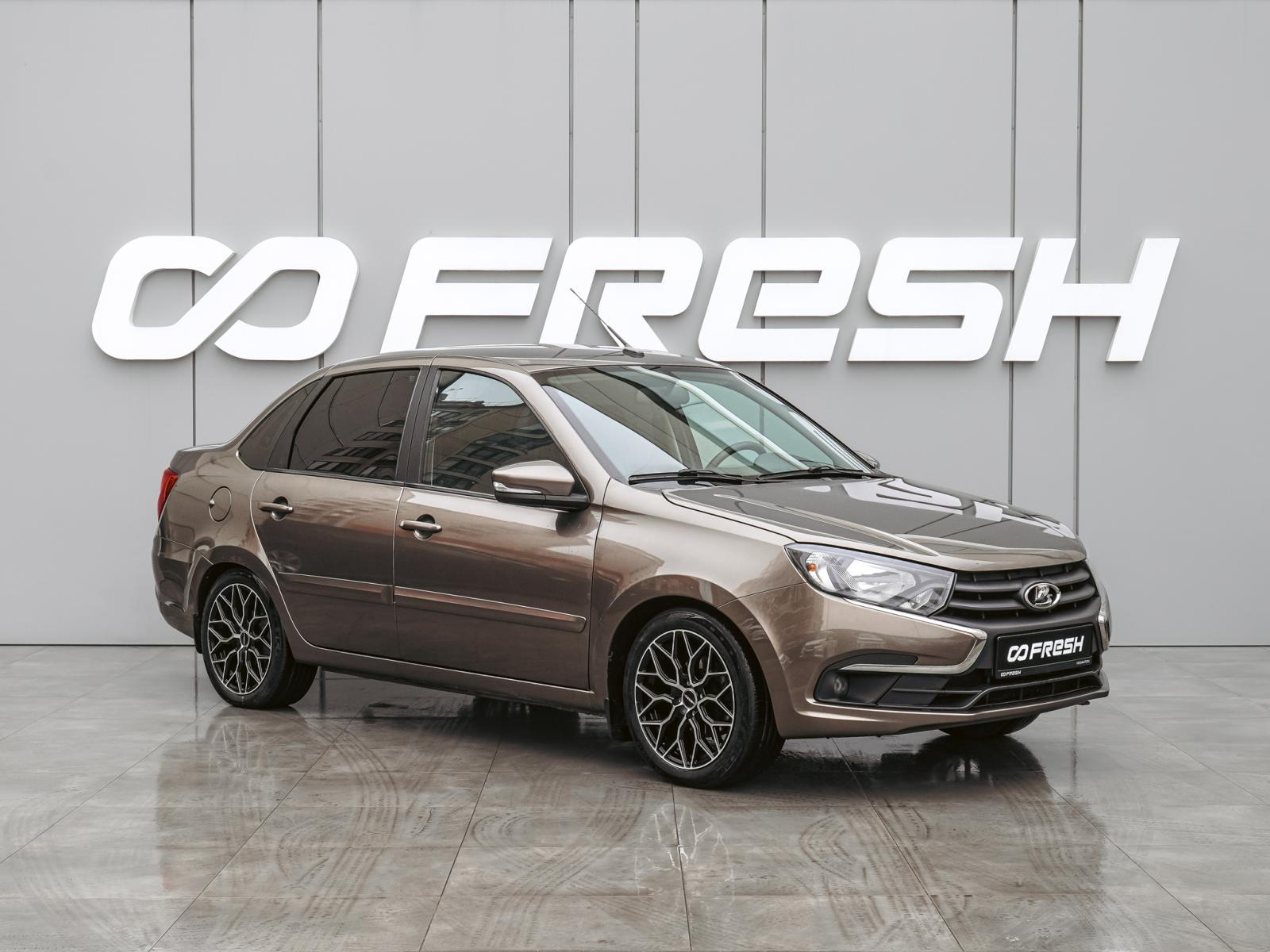 LADA Granta седан 2021 — фото 1