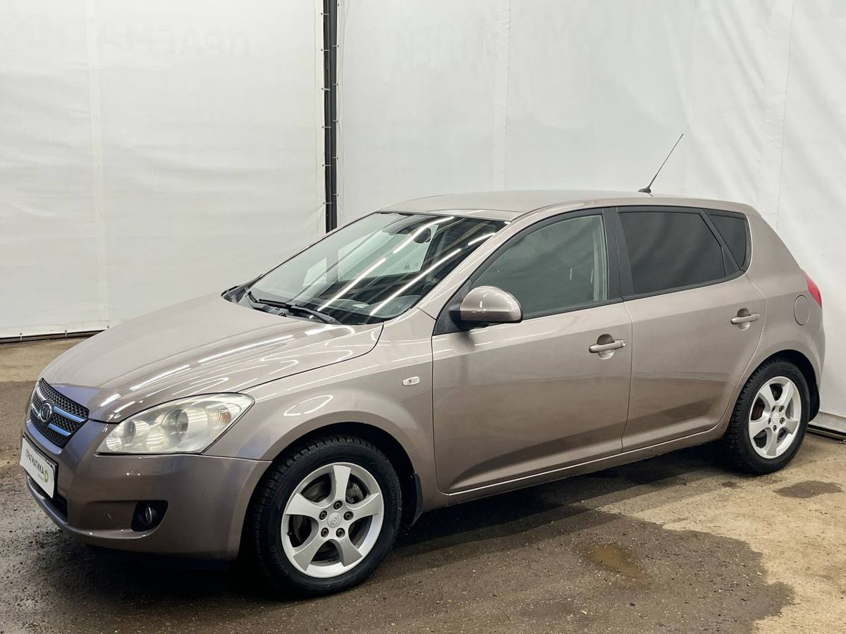 KIA Ceed 2007 — купить в Псков