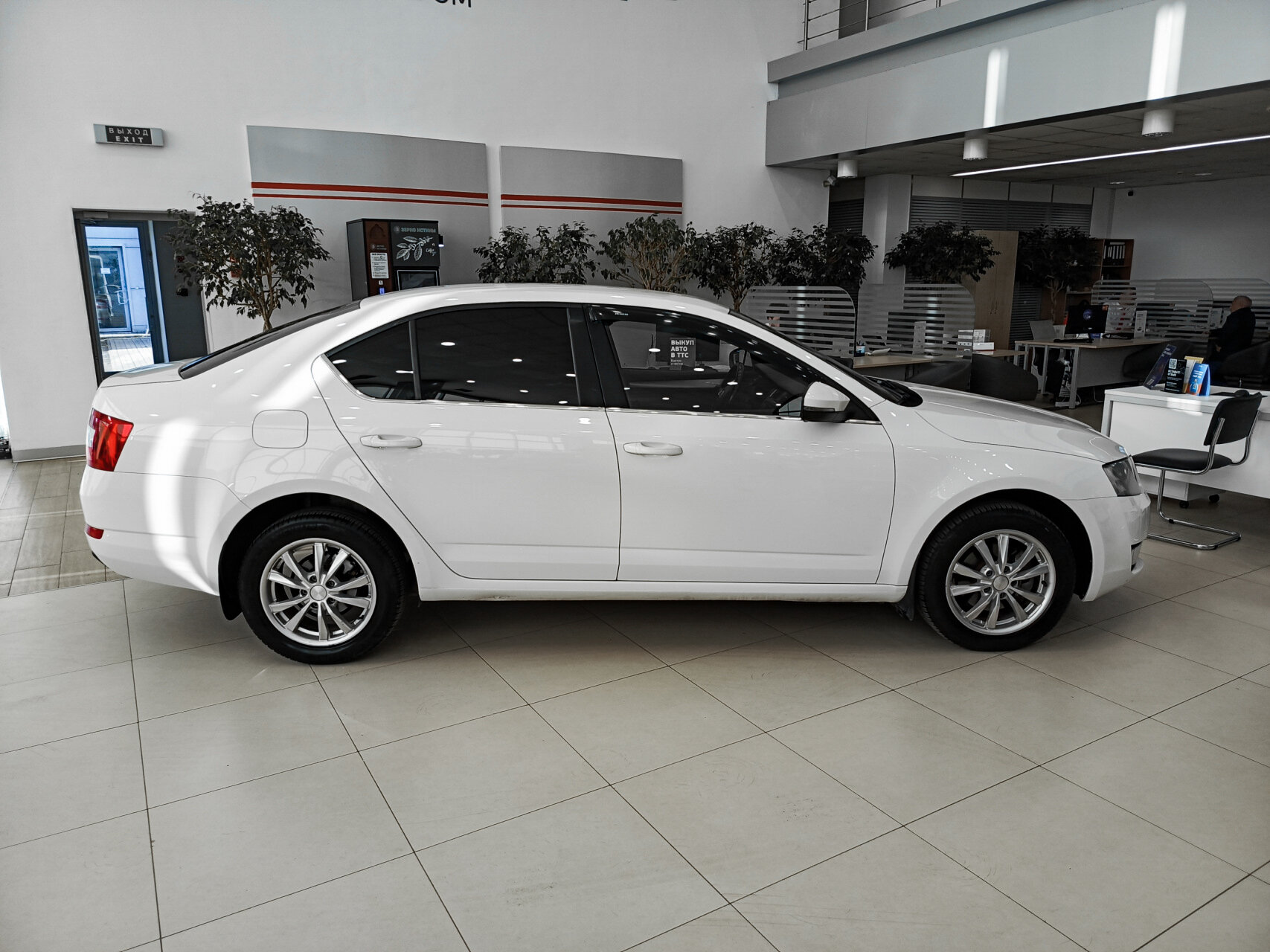 Skoda Octavia 2015 — миниатюра 4