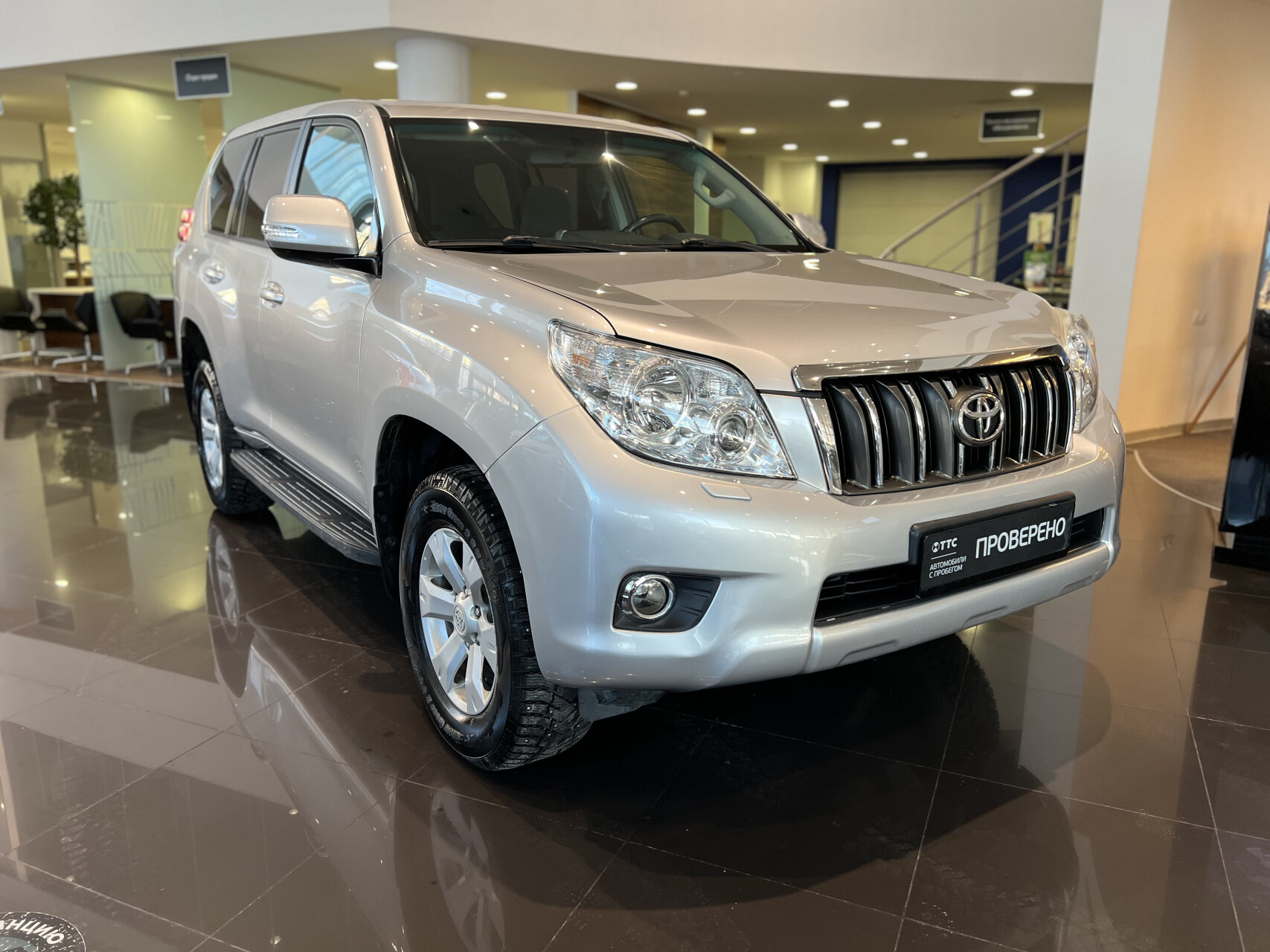 Toyota Land Cruiser Prado 2011 — миниатюра 3