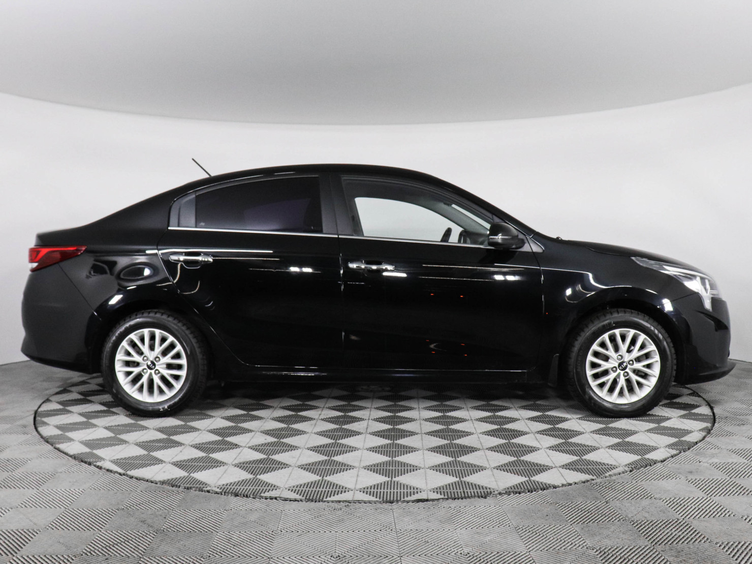 KIA Rio 2020 — миниатюра 4