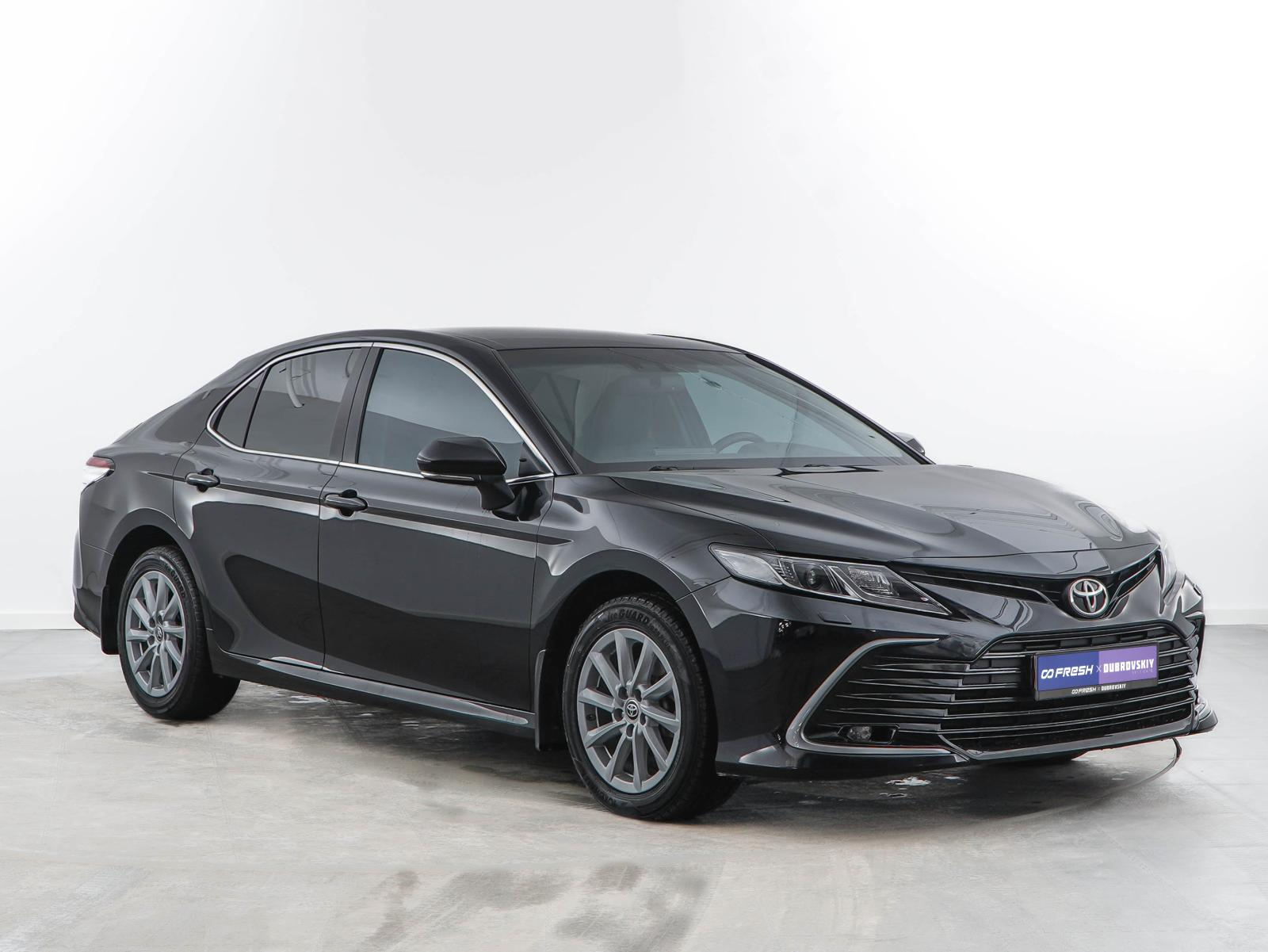 Toyota Camry 2021 — купить в Москва