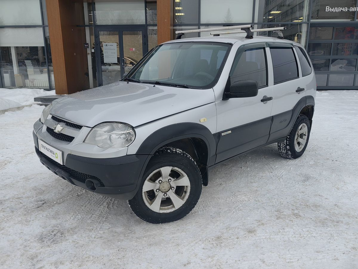 Chevrolet Niva 2011 — купить в Великие Луки