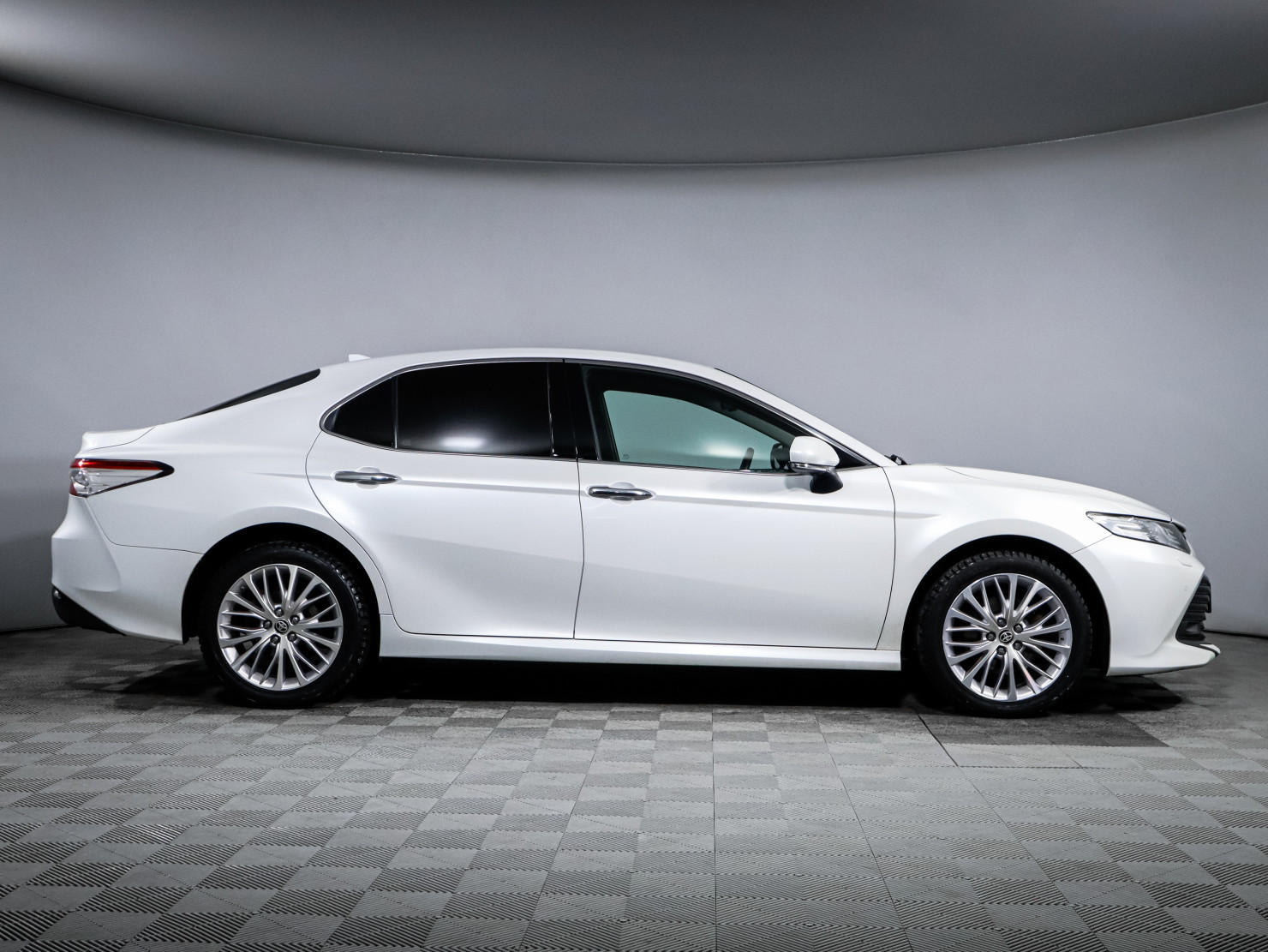 Toyota Camry 2020 — миниатюра 4