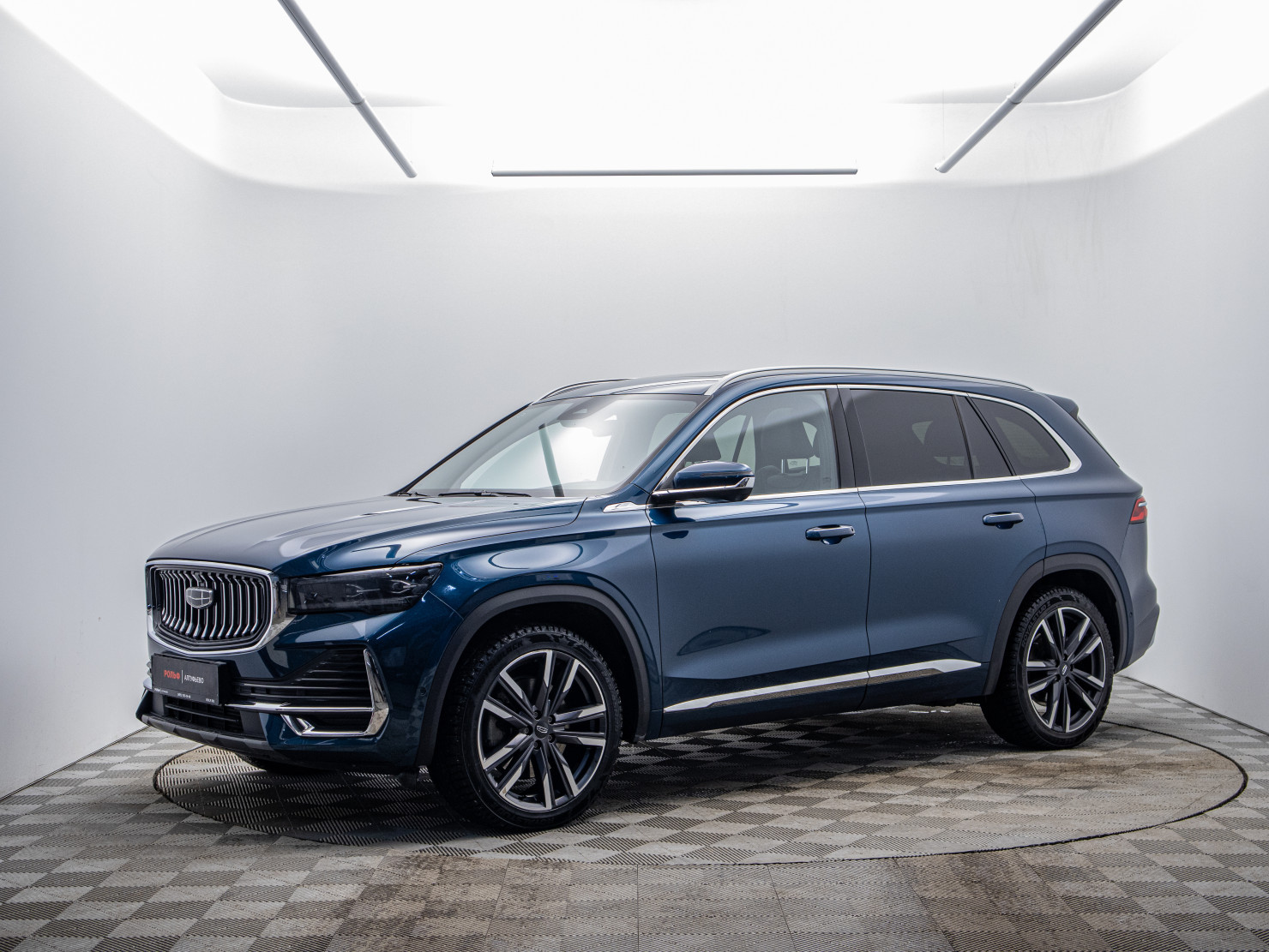 Geely Monjaro 2023 — фото 1