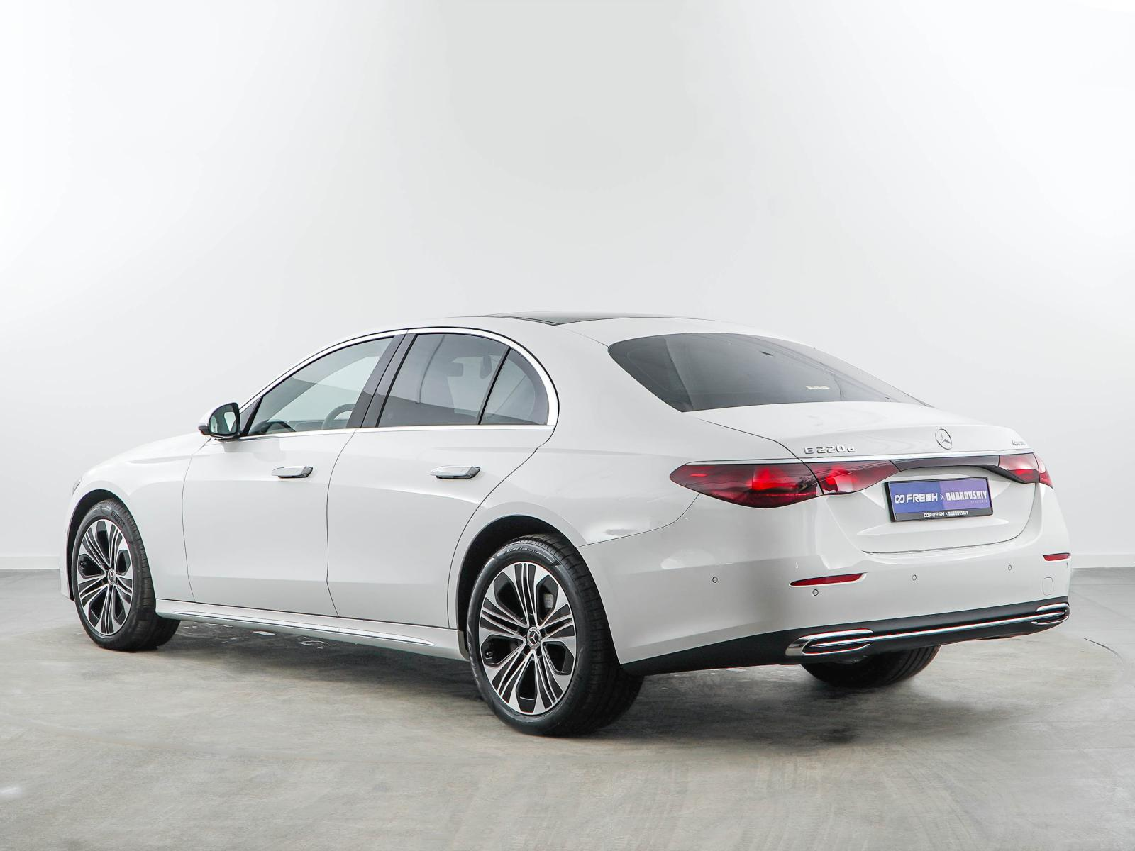 Mercedes-Benz E-Класс 2024 — миниатюра 2