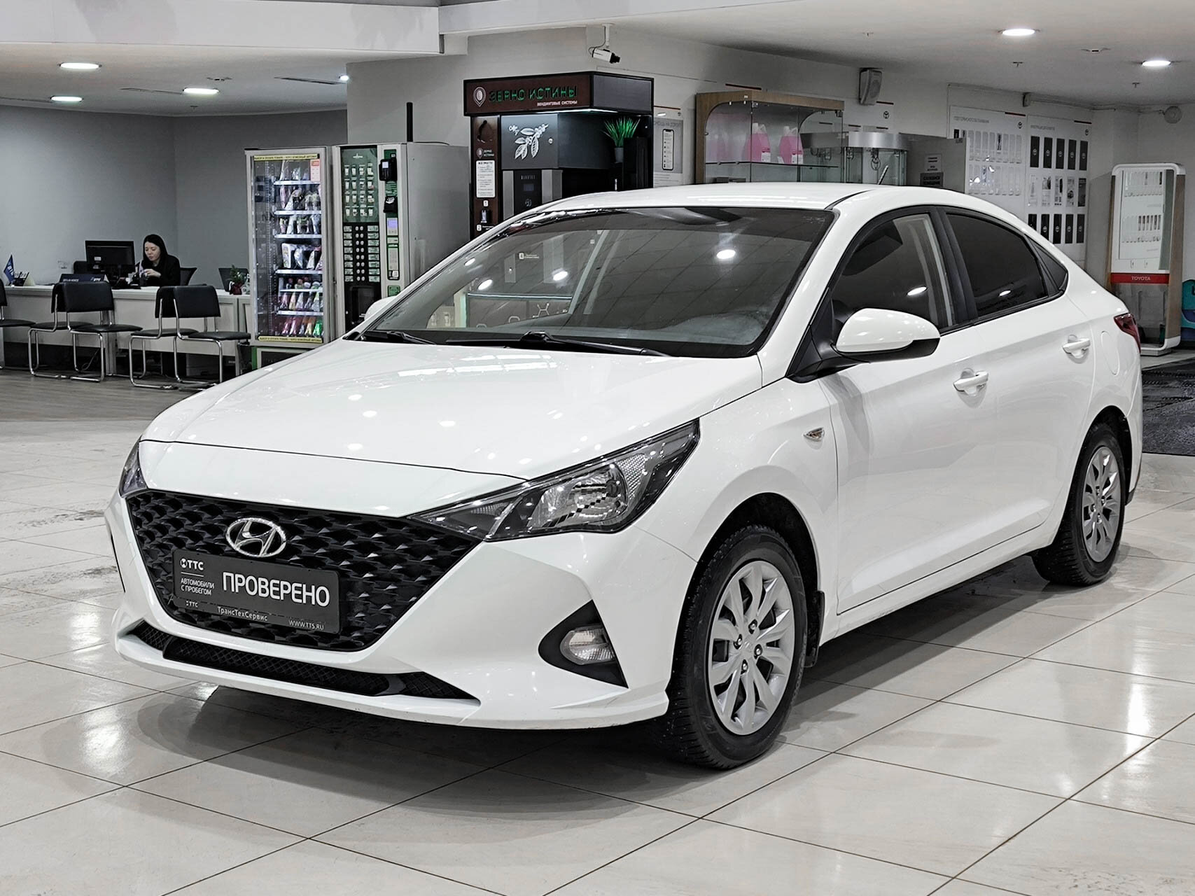 Hyundai Solaris 2021 — фото 1