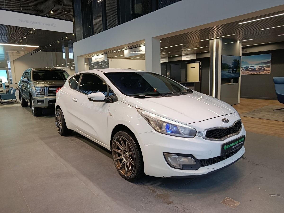 KIA Ceed 2013 — миниатюра 3