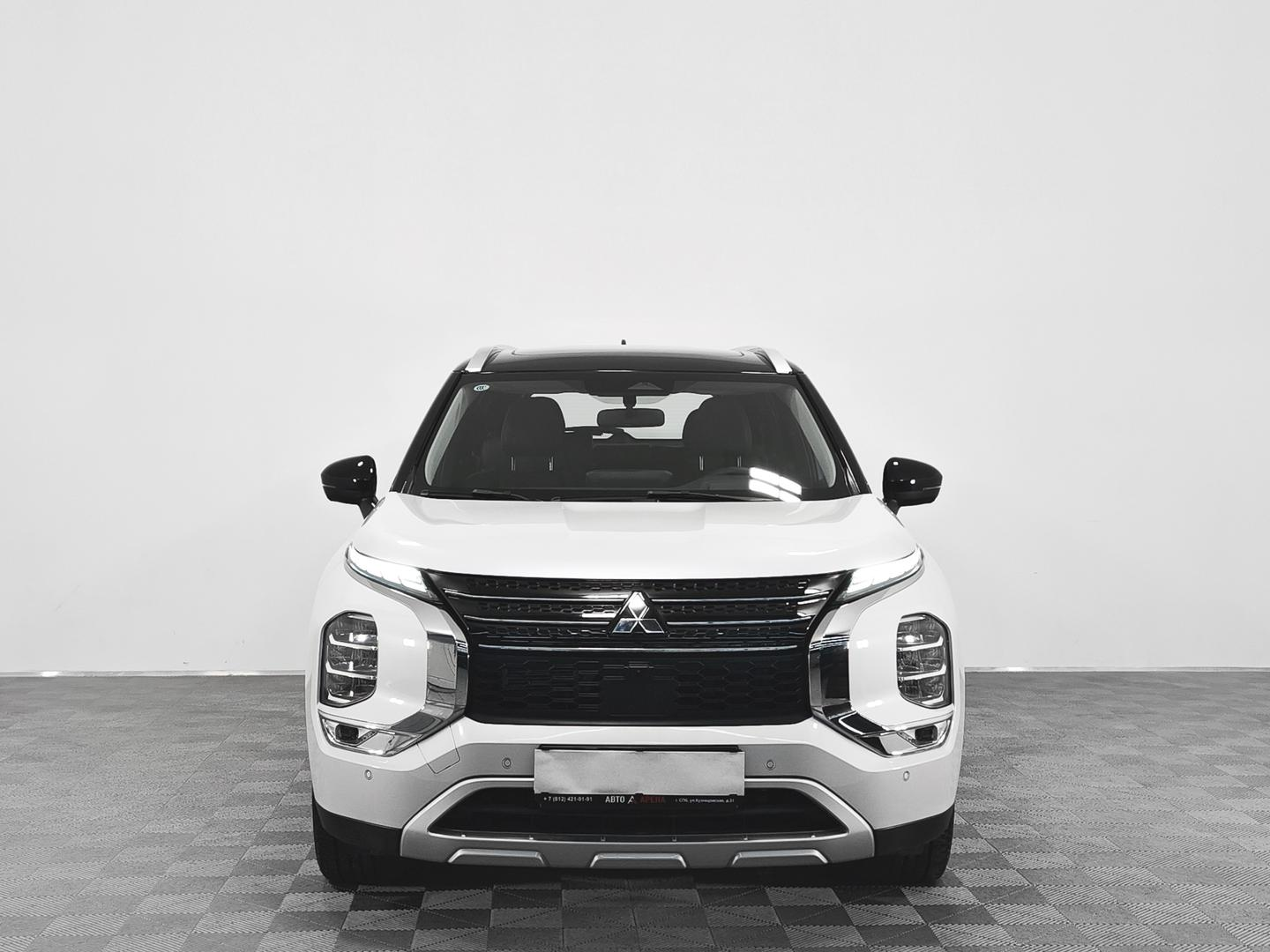 Mitsubishi Outlander 2023 — миниатюра 2