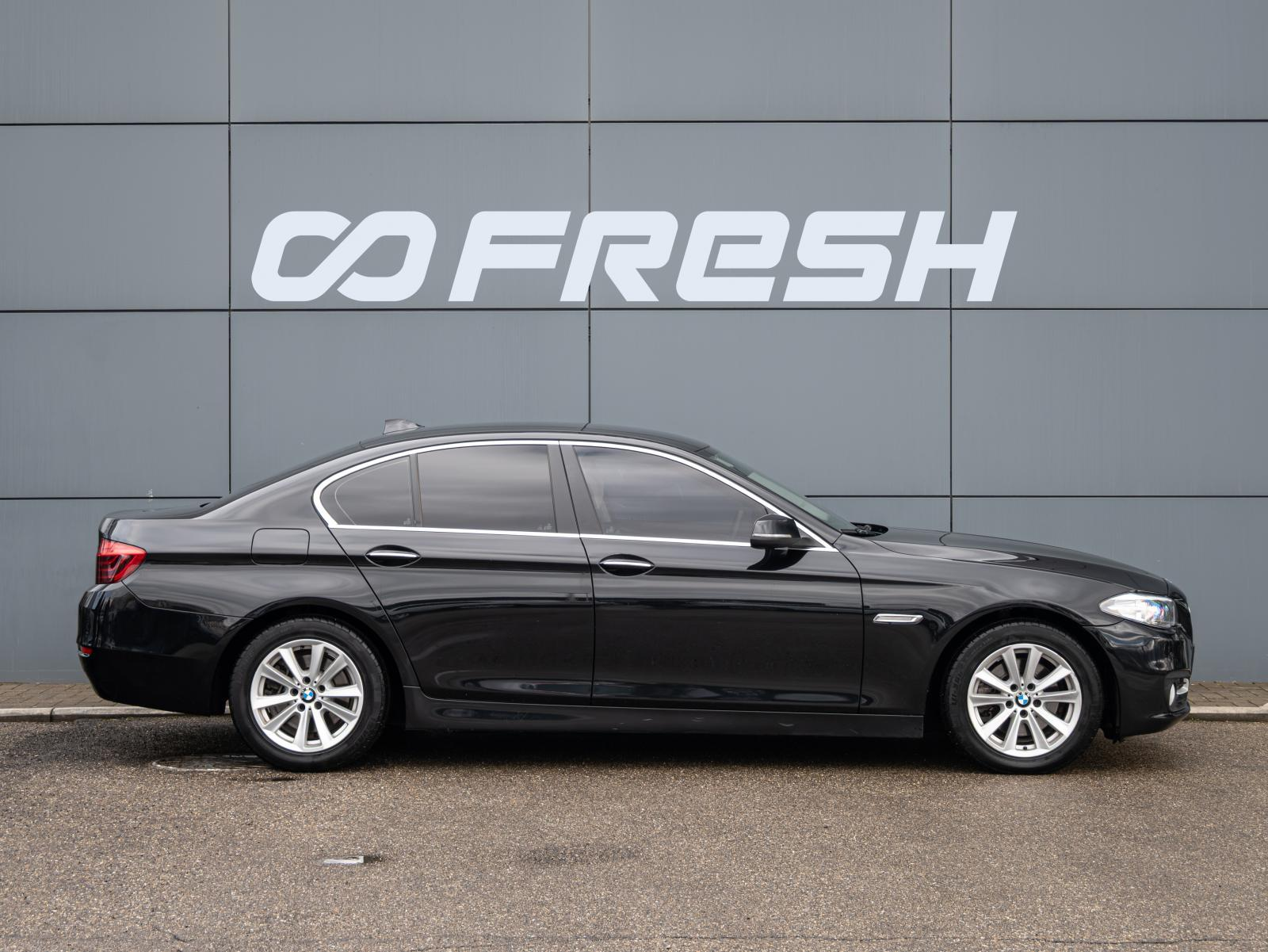 BMW 5 серия 2016 — миниатюра 5