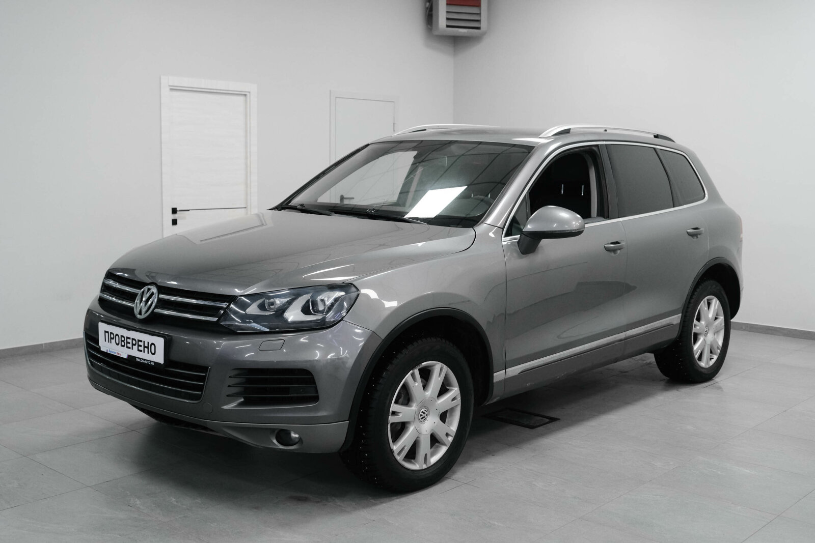 Volkswagen Touareg 2011 — купить в Казань