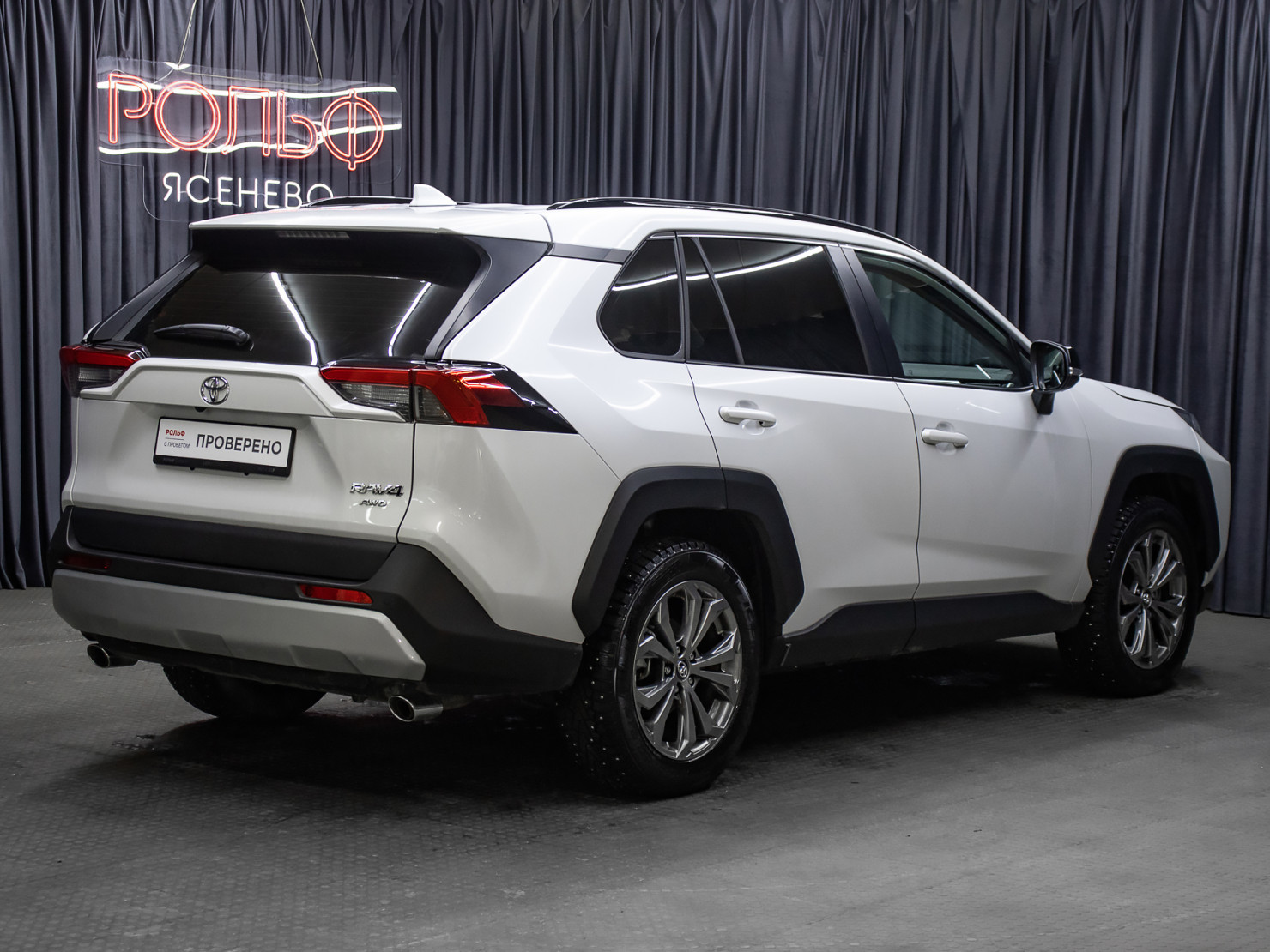 Toyota RAV4 2024 — миниатюра 5