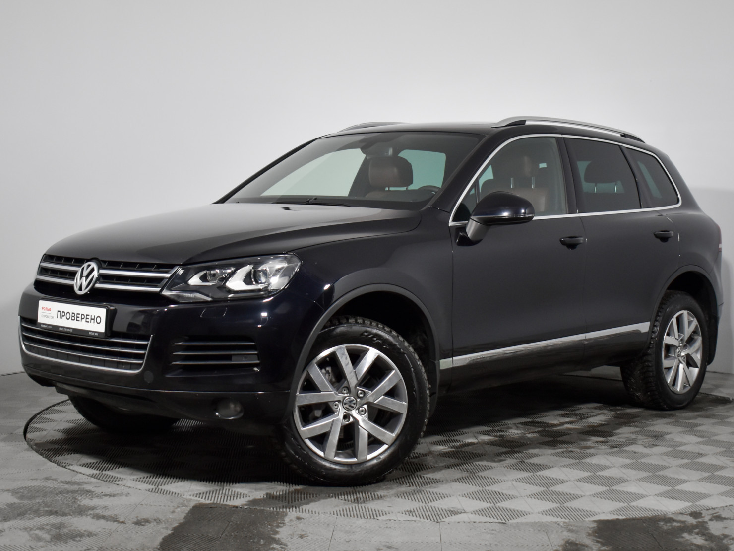 Volkswagen Touareg 2014 — купить в Санкт-Петербург