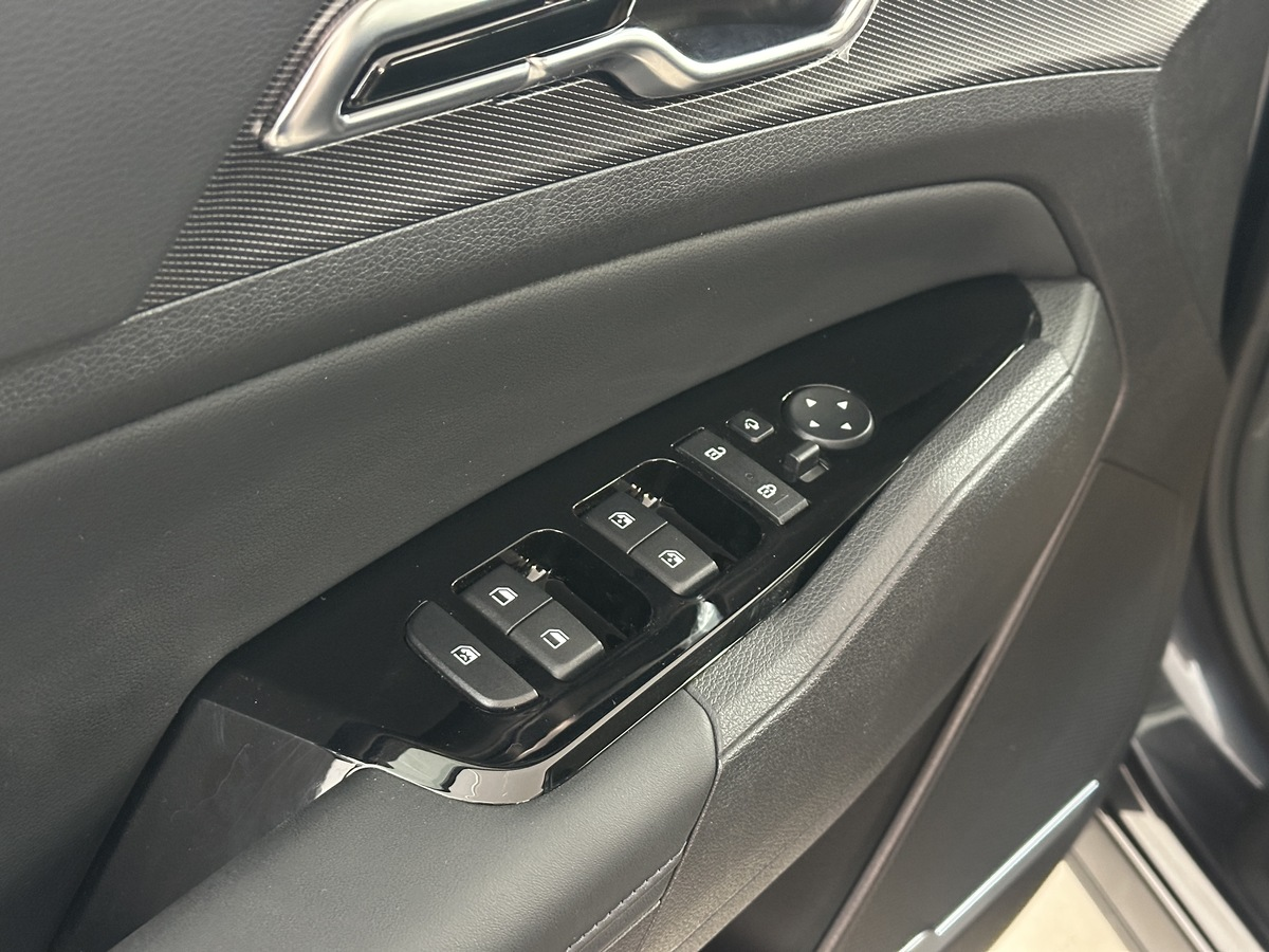KIA Sportage 2025 — миниатюра 13