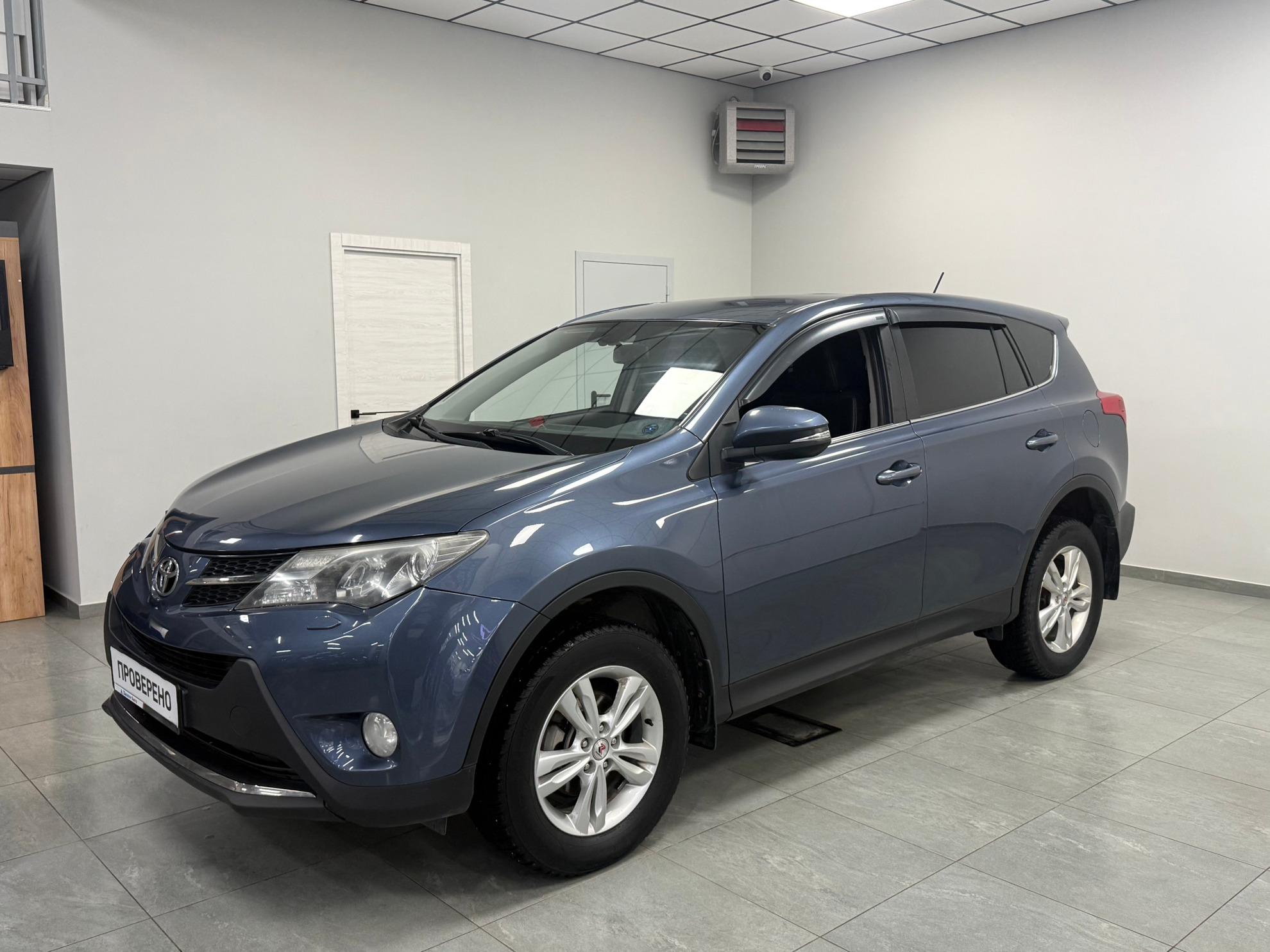 Toyota RAV4 2013 — купить в Казань
