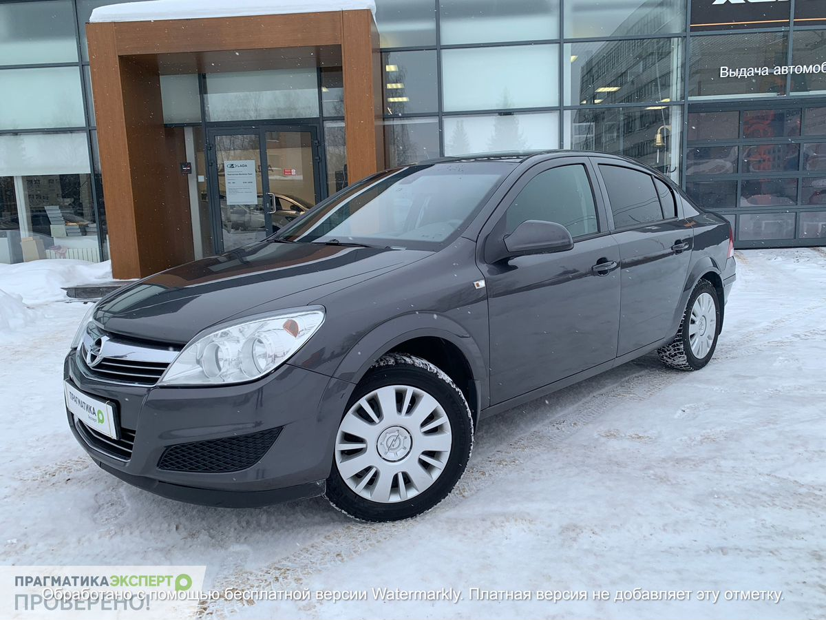 Opel Astra 2011 — купить в Великие Луки
