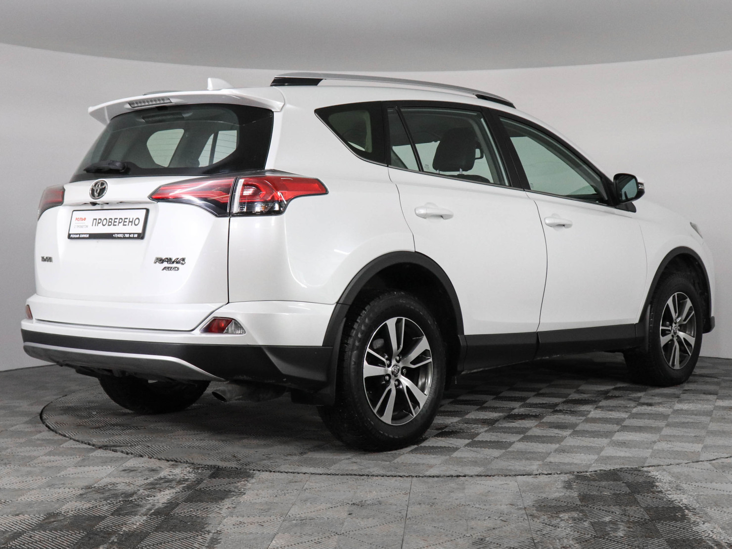 Toyota RAV4 2018 — миниатюра 5
