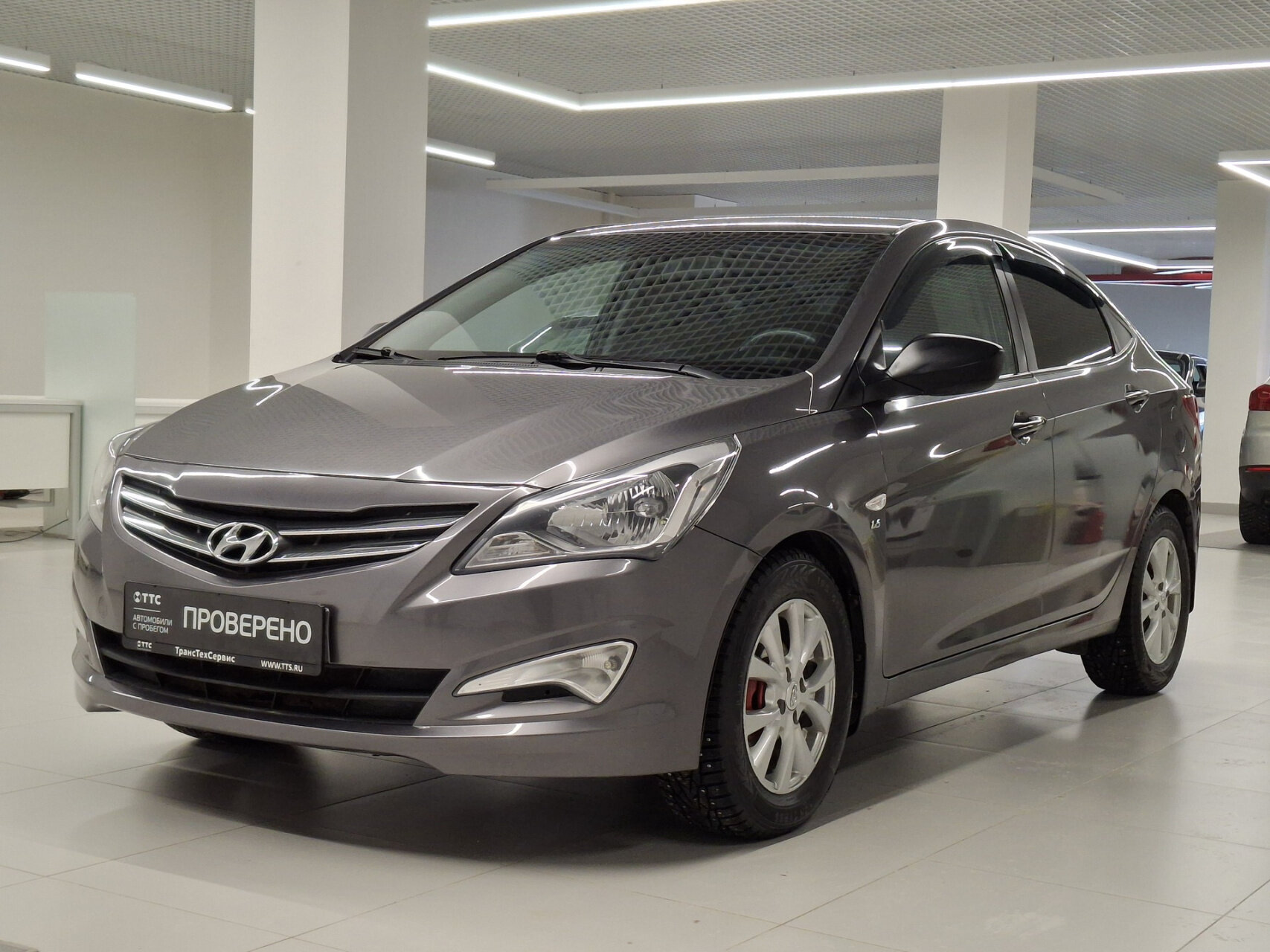 Hyundai Solaris 2015 — фото 1