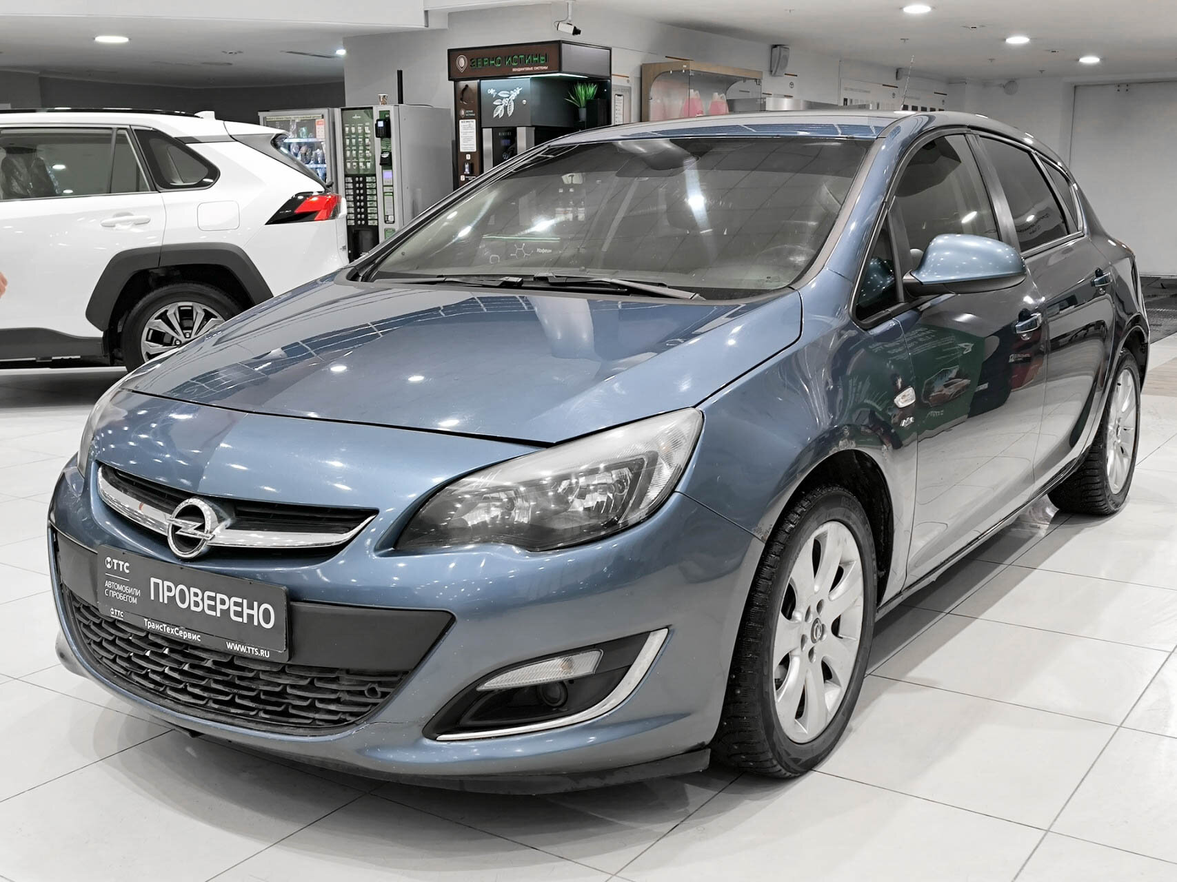 Opel Astra 2013 — купить в Казань