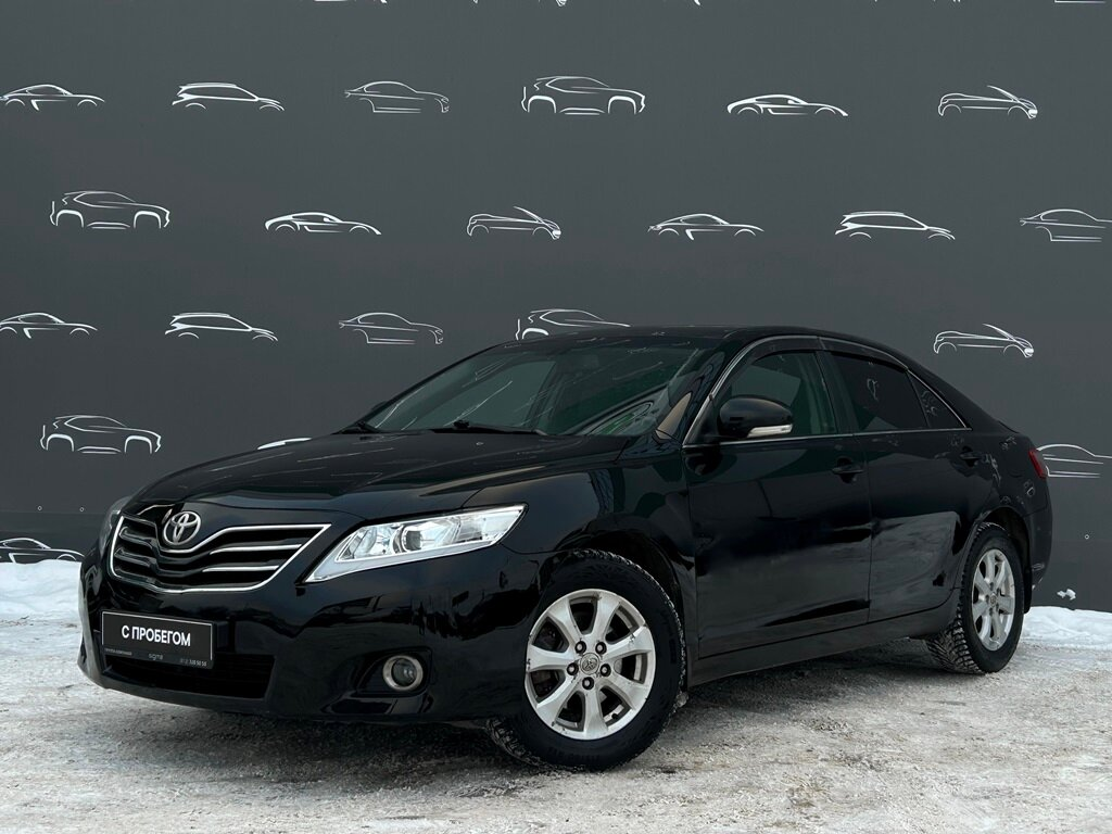 Toyota Camry 2011 — фото 1