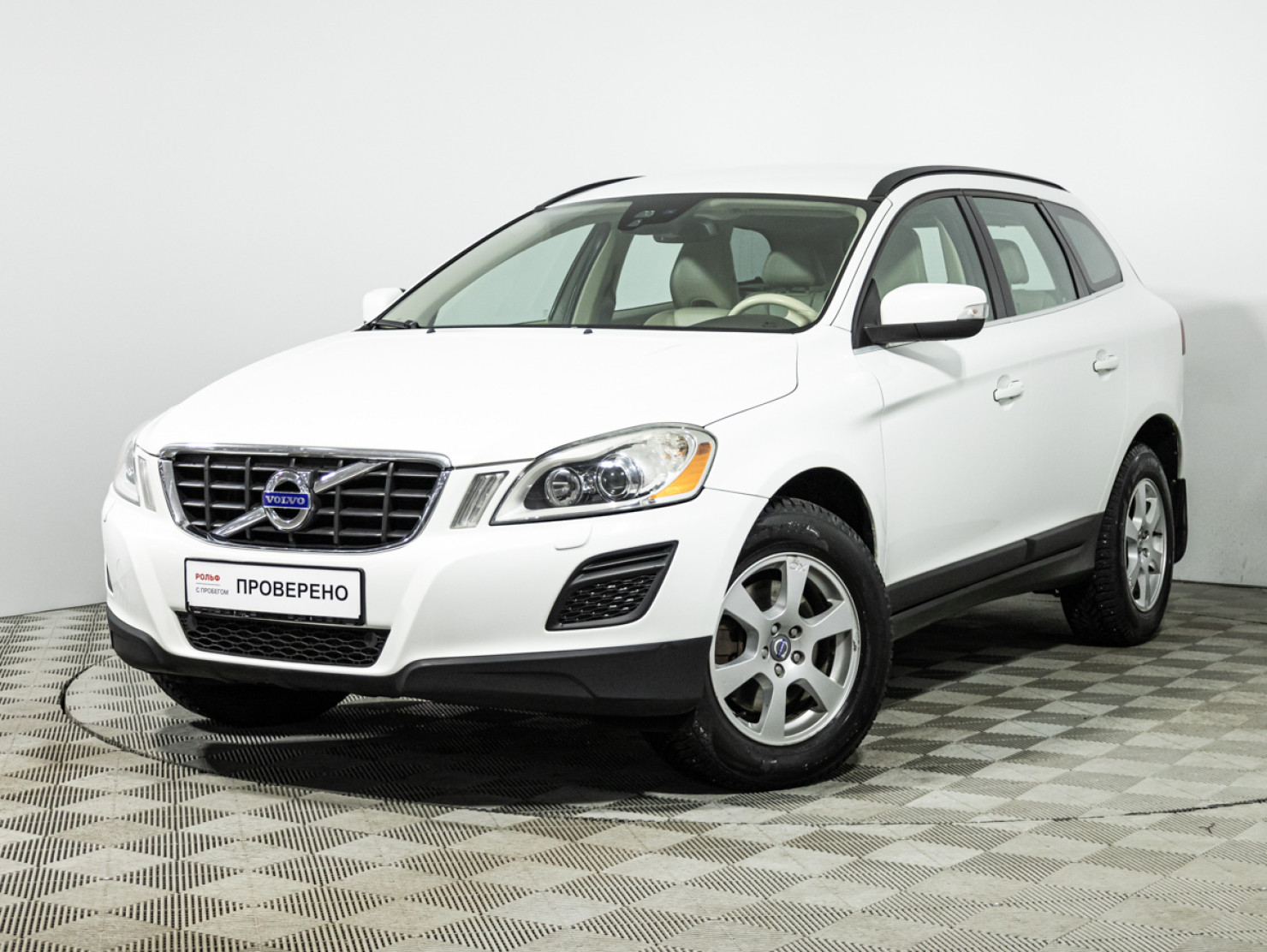 Volvo XC60 2012 — купить в Санкт-Петербург