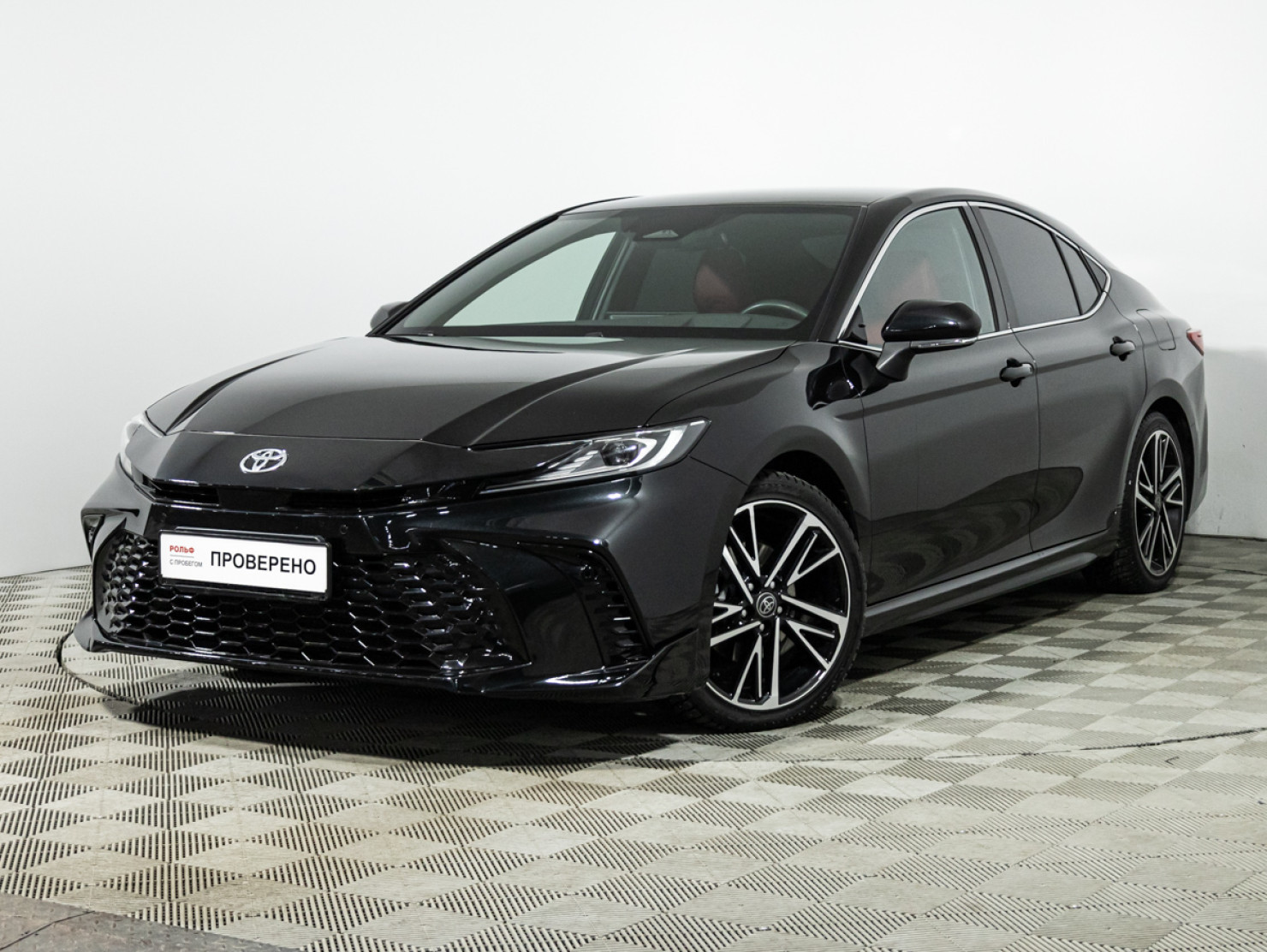 Toyota Camry 2024 — купить в Санкт-Петербург