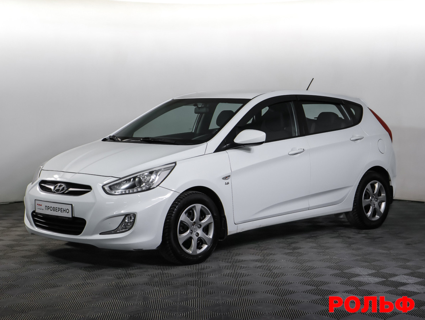 Hyundai Solaris 2013 — купить в Москва