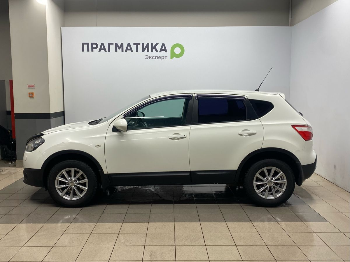Nissan Qashqai 2011 — миниатюра 2