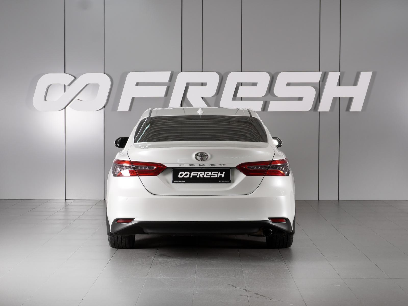 Toyota Camry 2019 — миниатюра 4