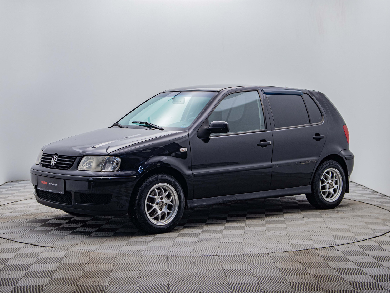 Volkswagen Polo 2000 — фото 1