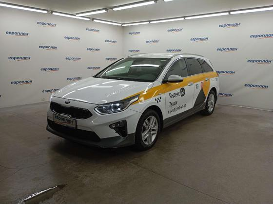 KIA Ceed SW 2020 — купить в Москва