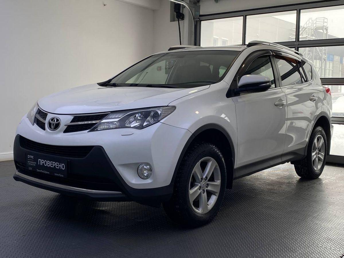 Toyota RAV4 2014 — купить в Уфа