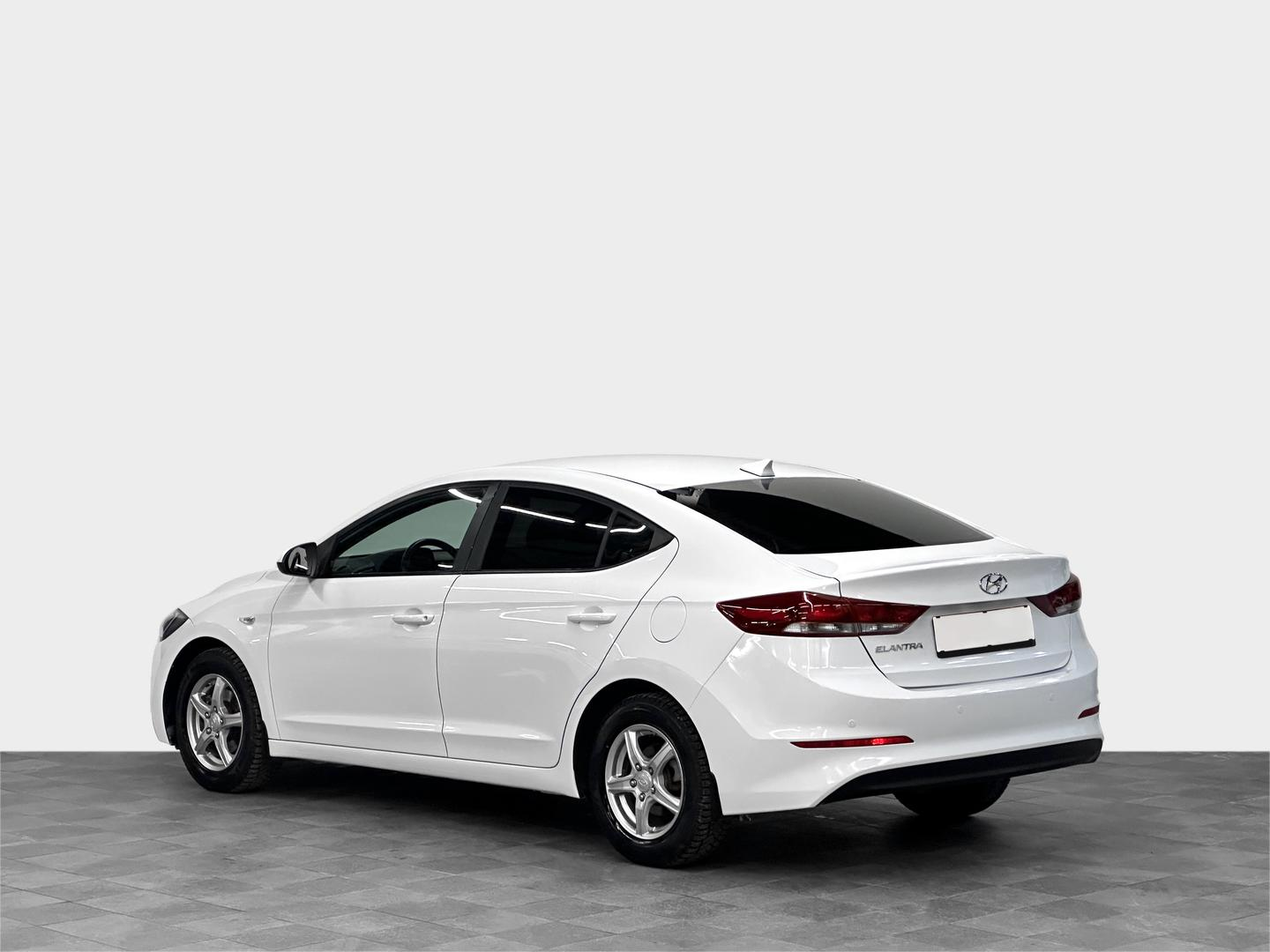Hyundai Elantra 2017 — миниатюра 4