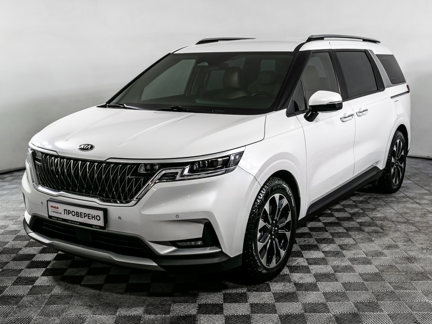 KIA Carnival 2020 — фото 1