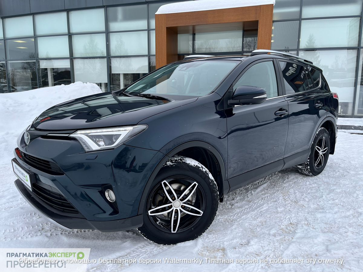 Toyota RAV4 2018 — купить в Великие Луки