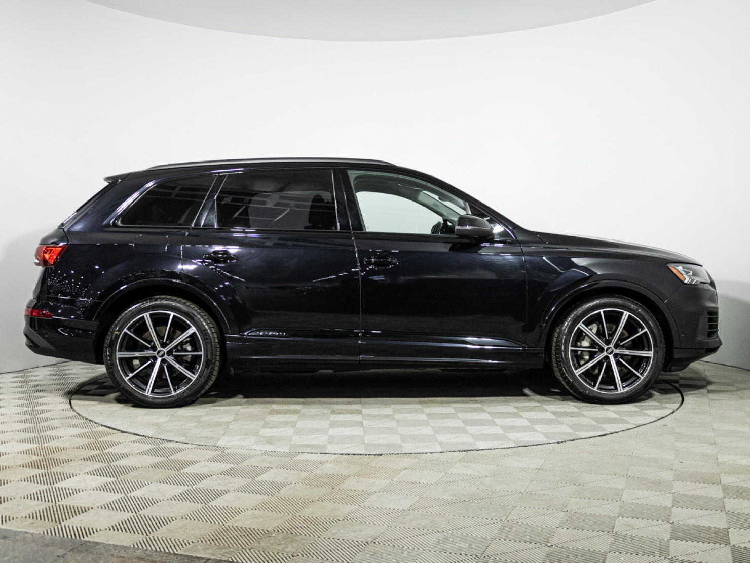 Audi Q7 2021 — миниатюра 4