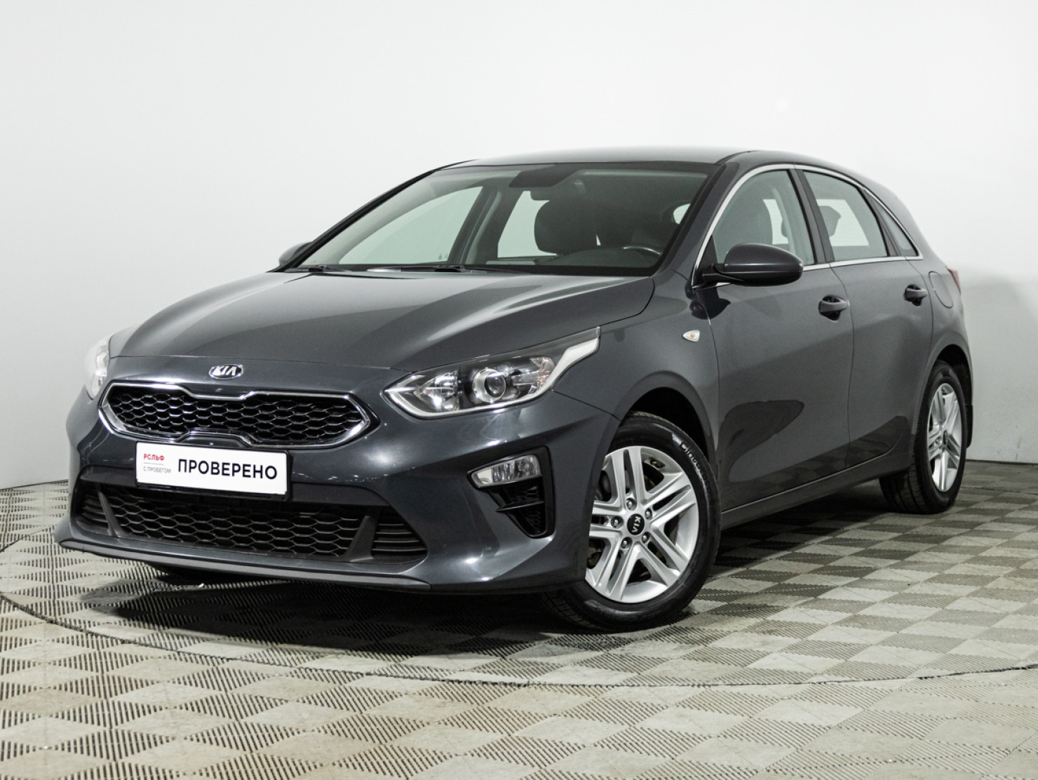KIA Ceed 2018 — купить в Санкт-Петербург