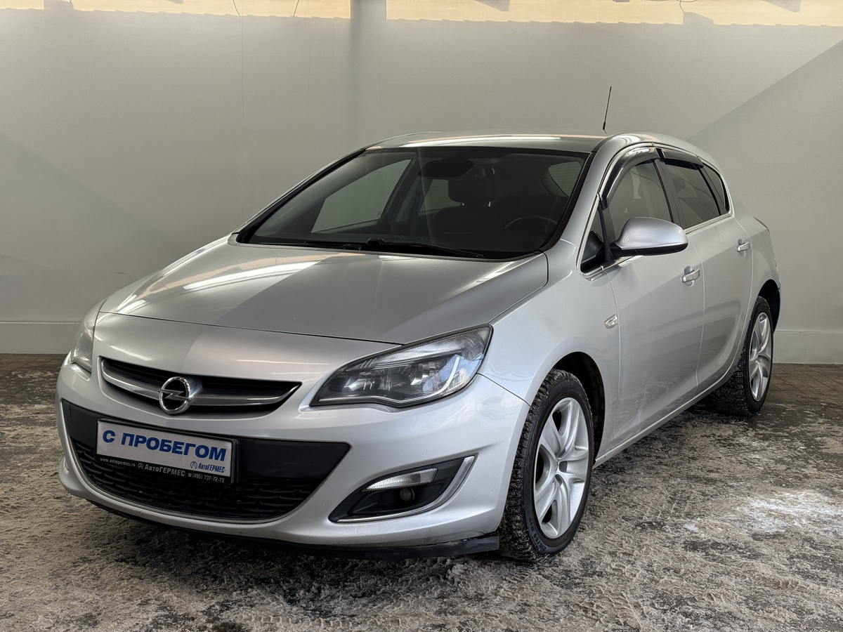 Opel Astra 2012 — купить в Москва