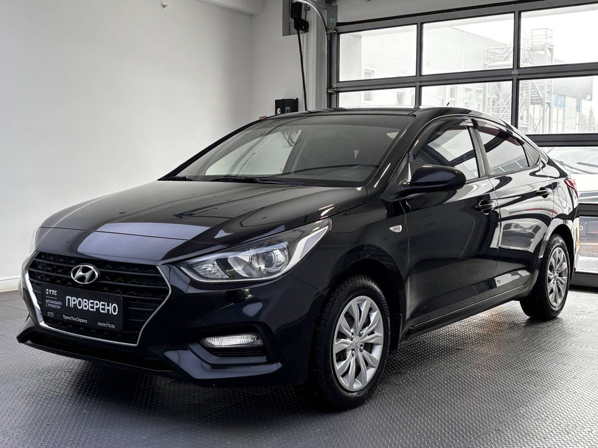 Hyundai Solaris 2018 — фото 1