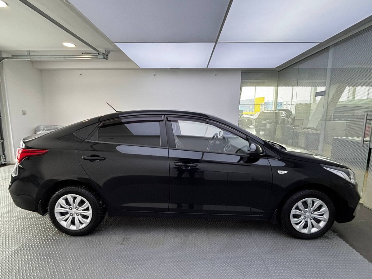 Hyundai Solaris 2018 — миниатюра 5