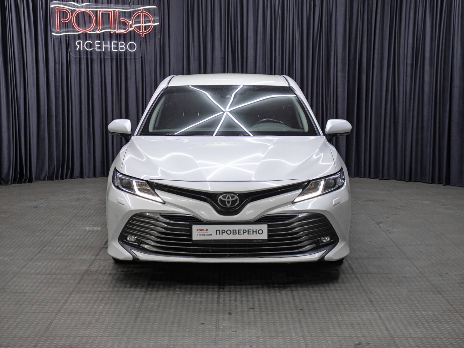 Toyota Camry 2019 — миниатюра 2