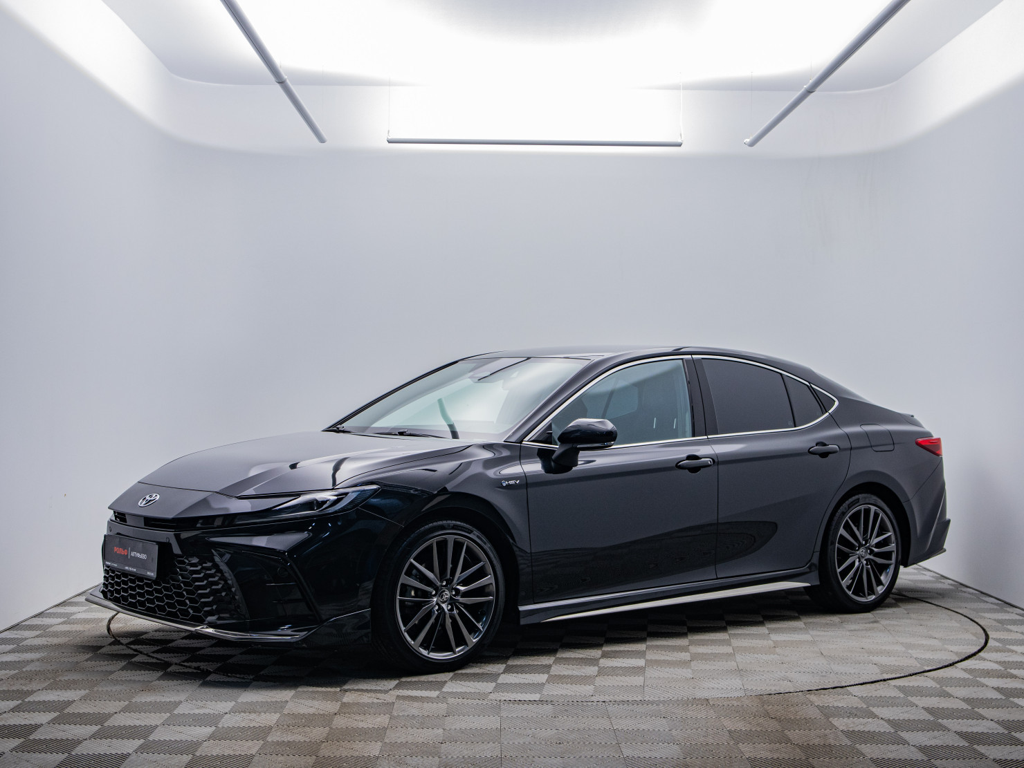 Toyota Camry 2024 — купить в Москва