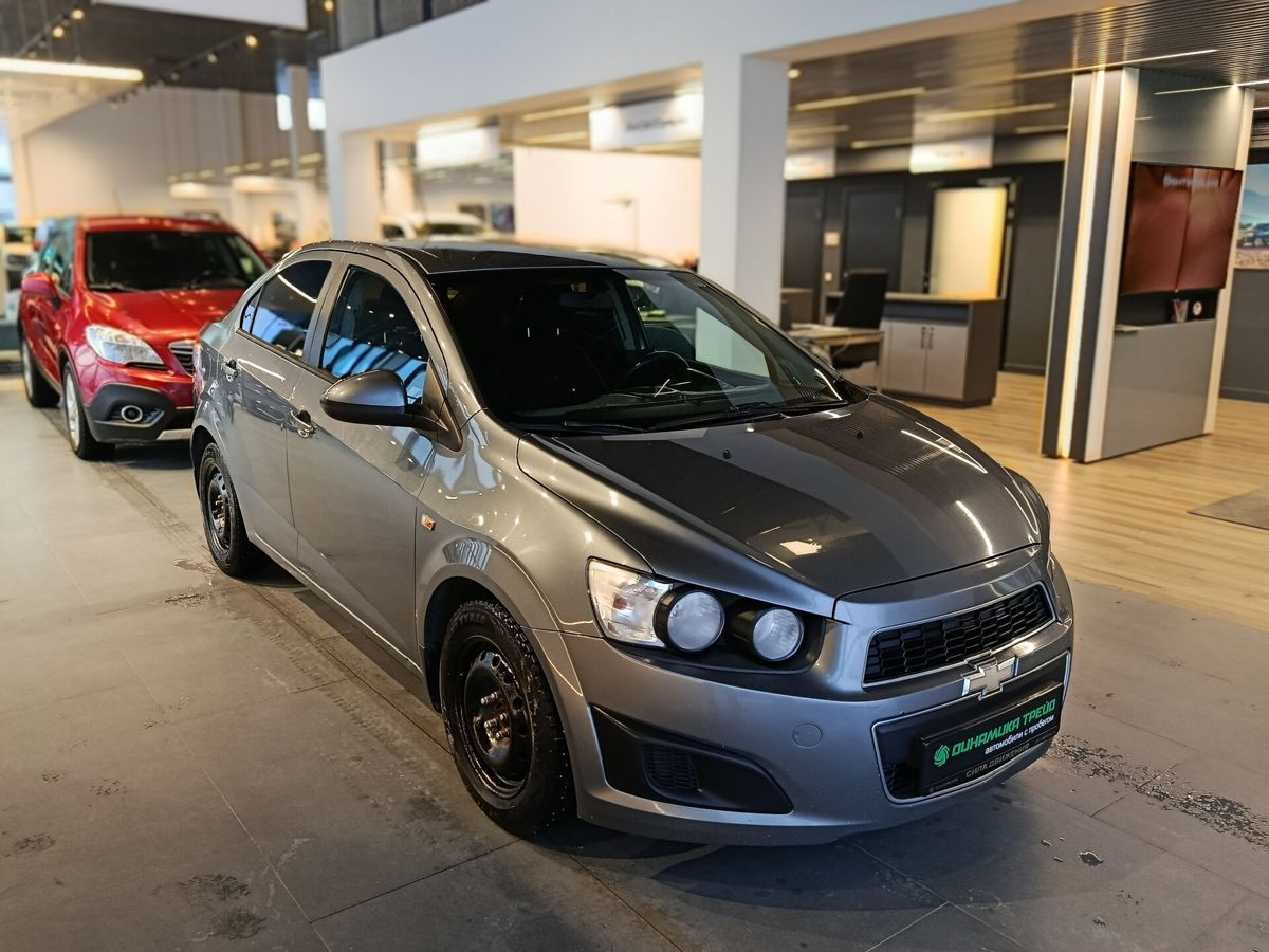 Chevrolet Aveo 2013 — миниатюра 3